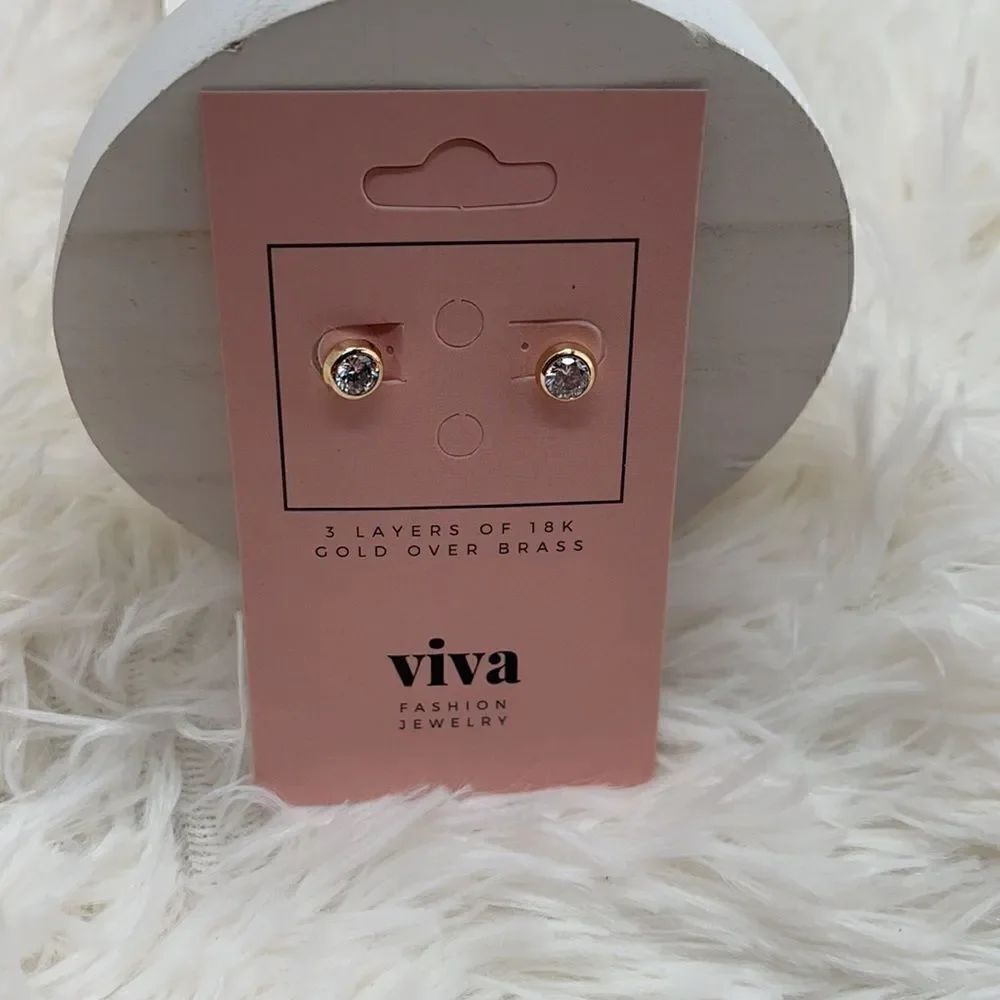 Viva stud earrings  